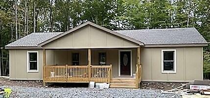 Property Photo:  82 Wild Turkey Circle  PA 18436 