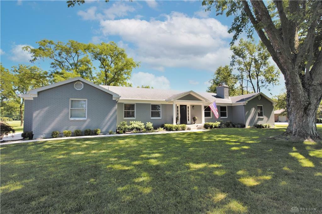 Property Photo: 2301 Nutt Road OH 45458