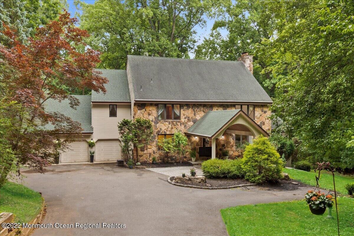 Property Photo:  17 Collier Lane  NJ 07751 