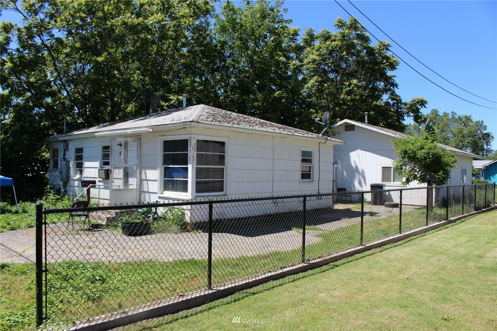 Property Photo:  518 SE Birch Street  WA 99324 