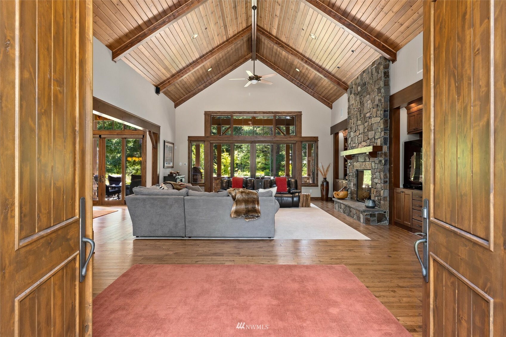 Property Photo: 100 Blue Flame Lane WA 98922