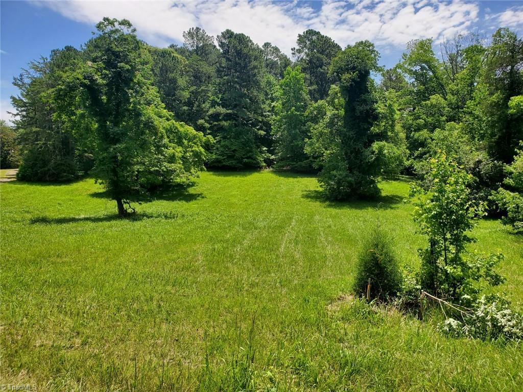 Property Photo:  1908 Hickswood Road  NC 27265 