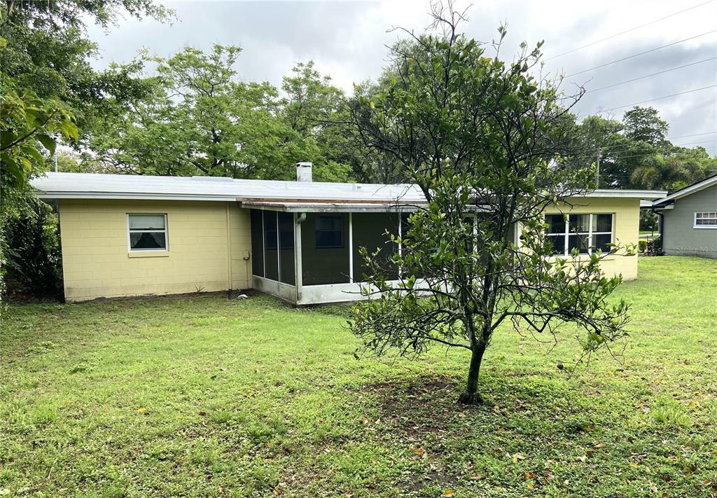 Property Photo:  2708 Raeford Court  FL 32806 