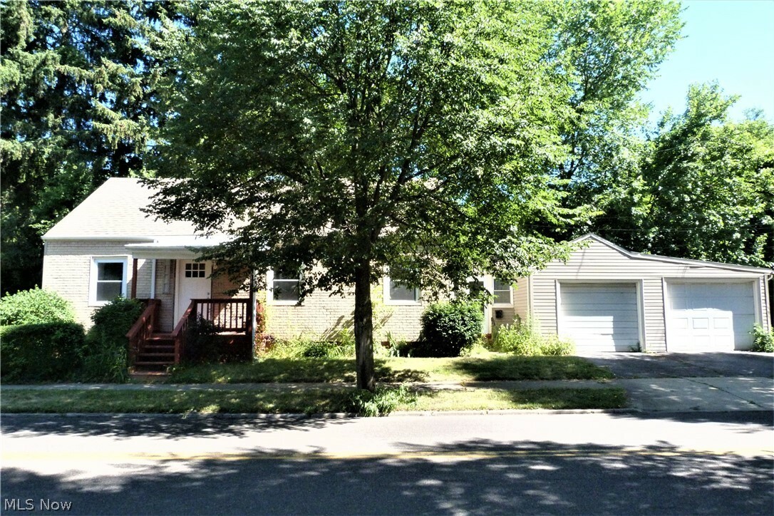 Property Photo: 1107 Delia Avenue OH 44320