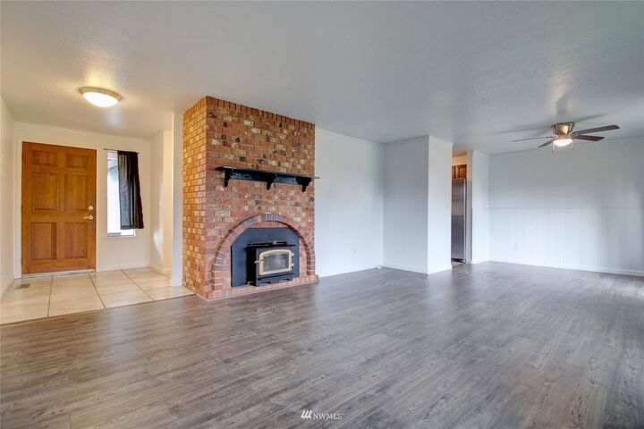 Property Photo:  1822 Sandalwood Street  WA 98273 