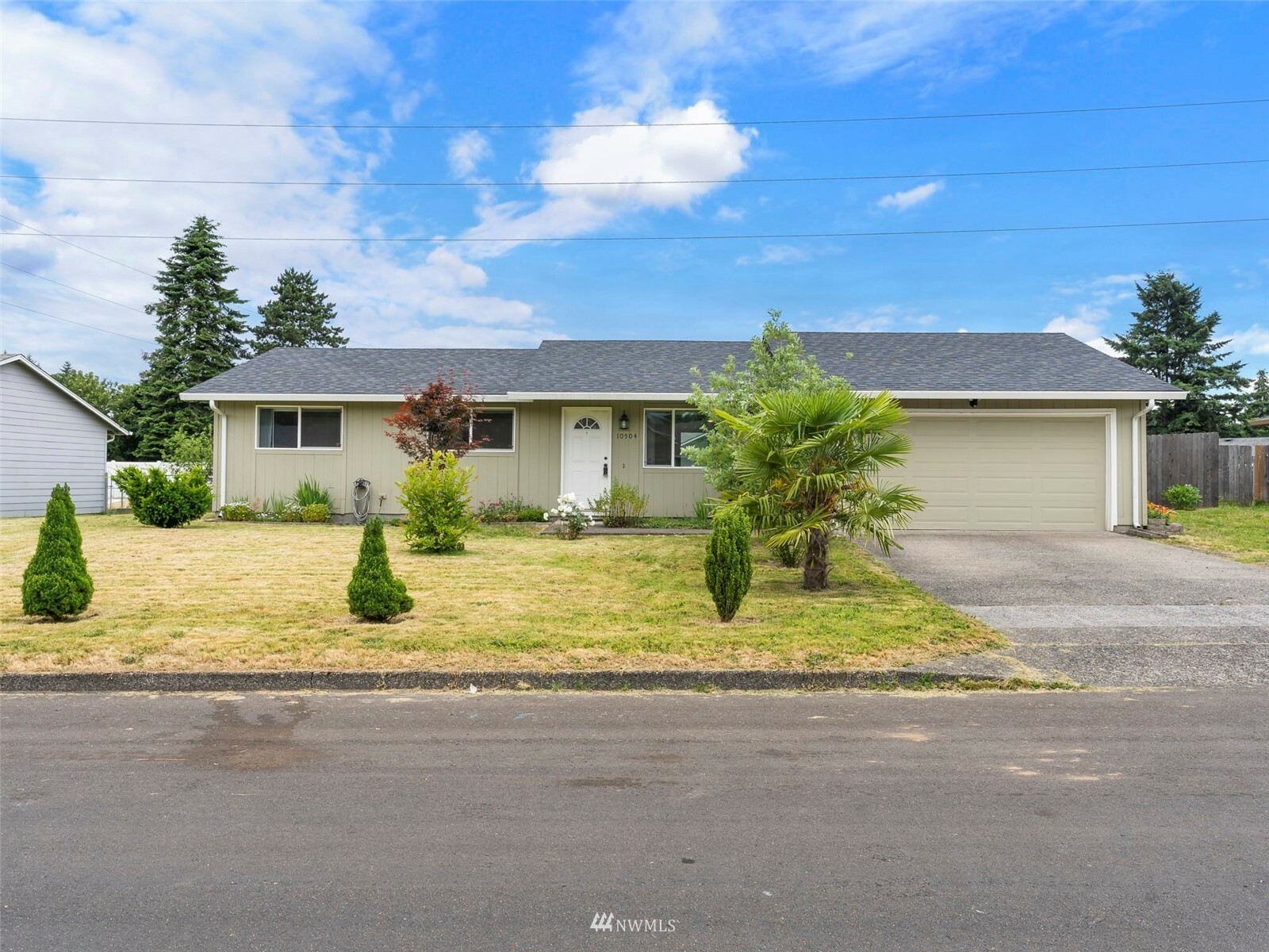 Property Photo:  10504 NE 44th Street  WA 98682 