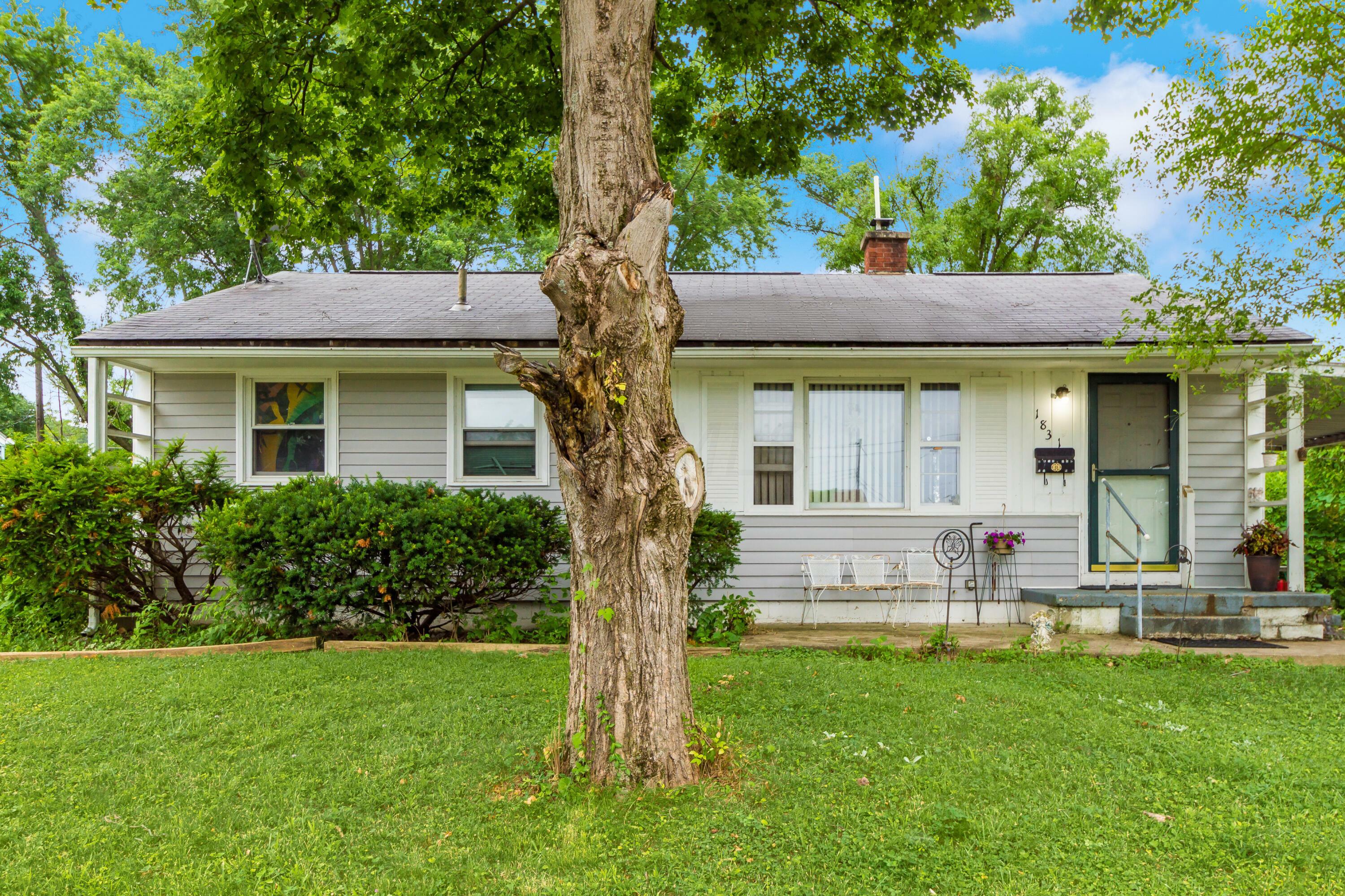 Property Photo:  1831 E Beaumont Road  OH 43224 