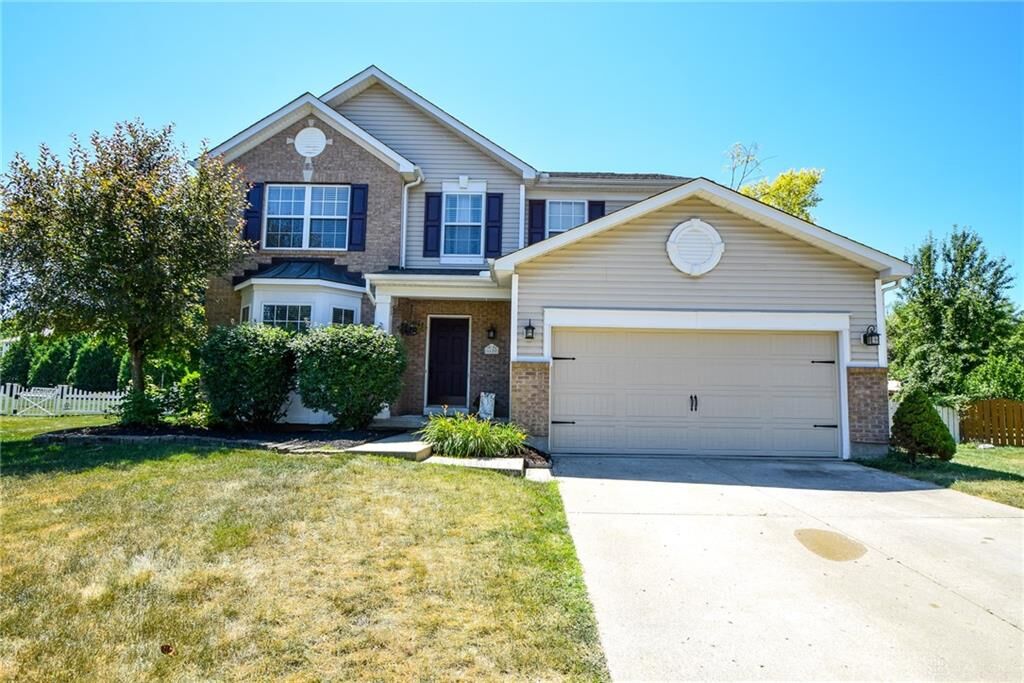 Property Photo:  6600 Kelton Place  OH 45424 