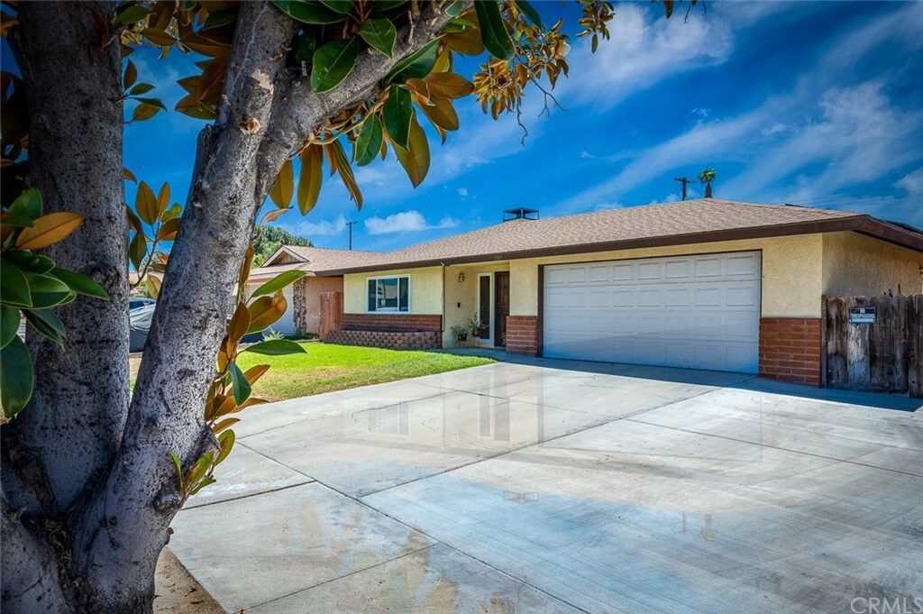 Property Photo:  1283 Lucerne Drive  CA 92543 