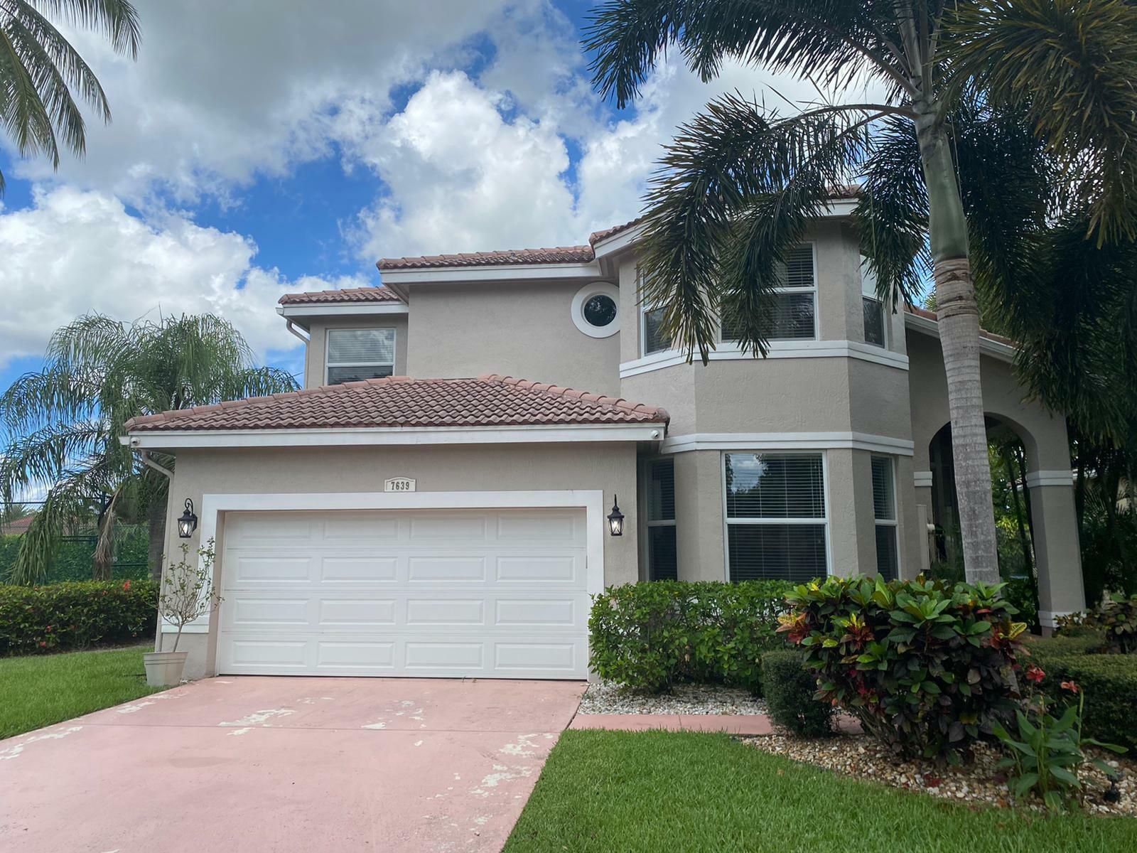 Property Photo:  7639 NW 71st Way  FL 33067 