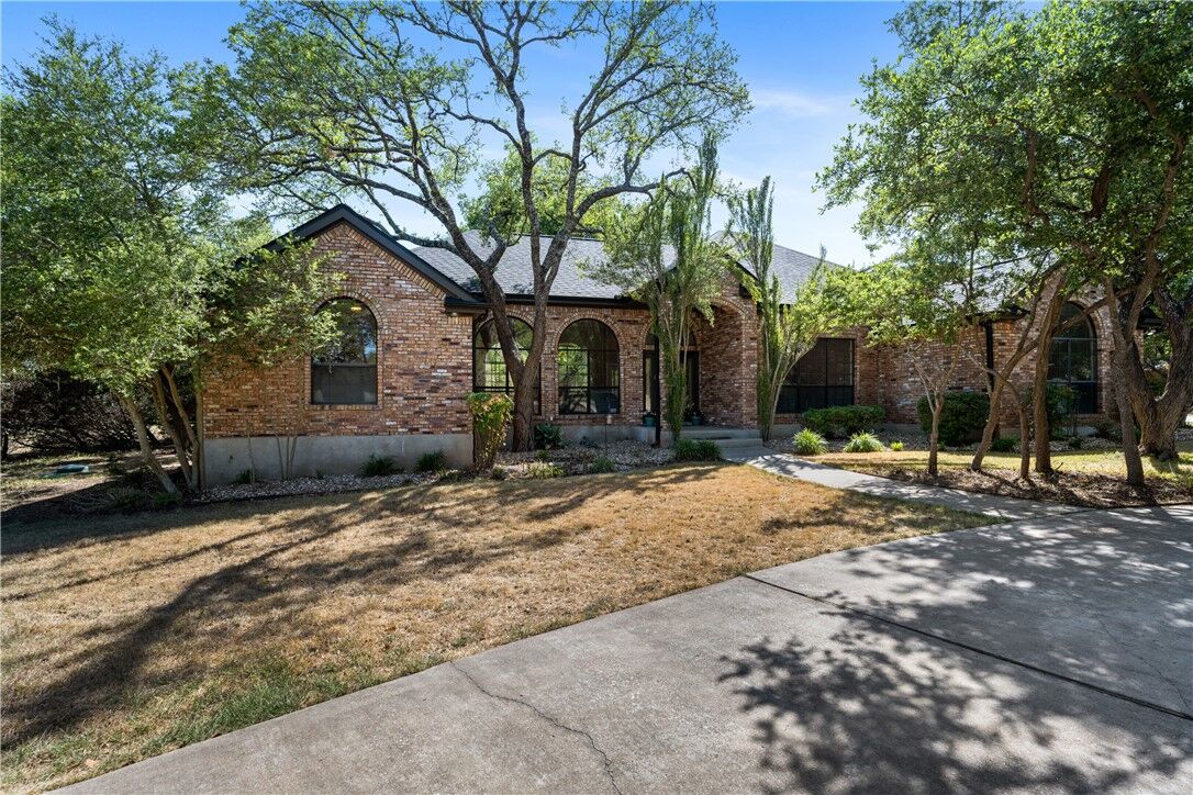 Property Photo: 101 Haneman Cove TX 78641