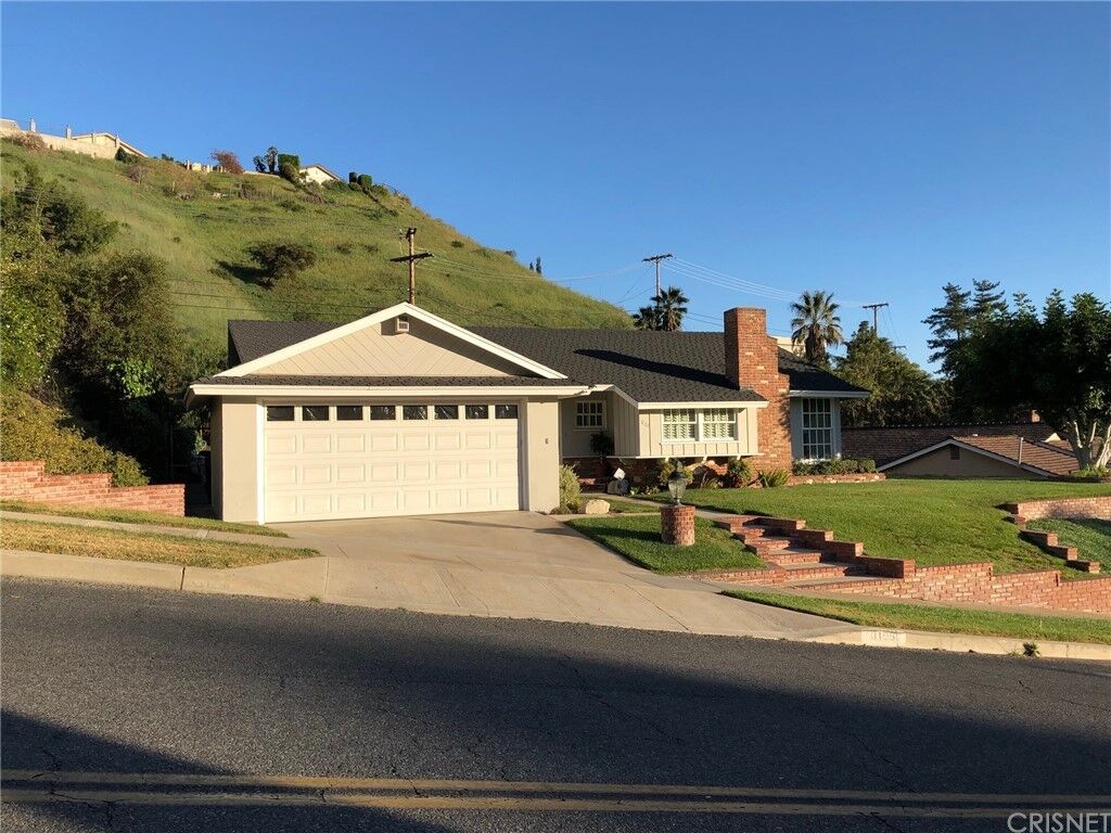 Property Photo: 3106 N Lamer Street CA 91504