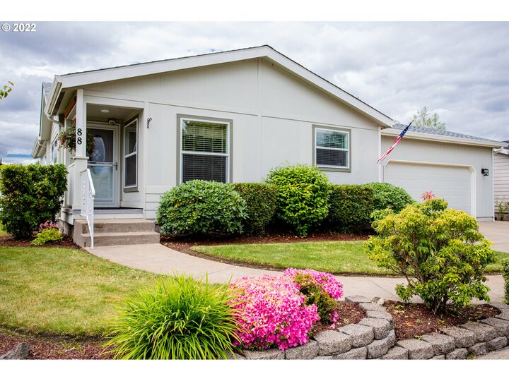 3220 Crescent Ave  Eugene OR 97408 photo