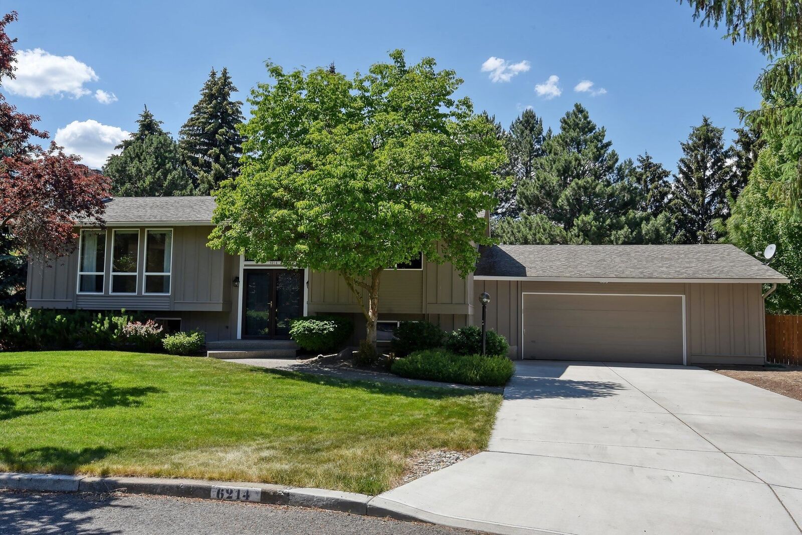 Property Photo:  6214 S Paula Ct  WA 99223 