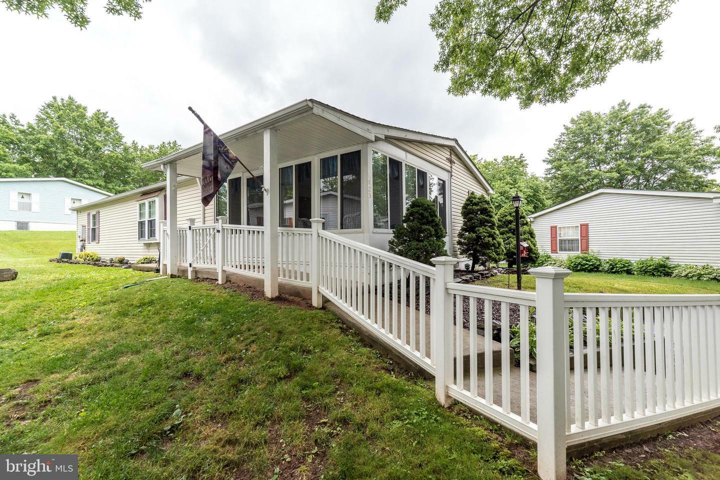 Property Photo:  423 Westbury Drive  PA 18964 