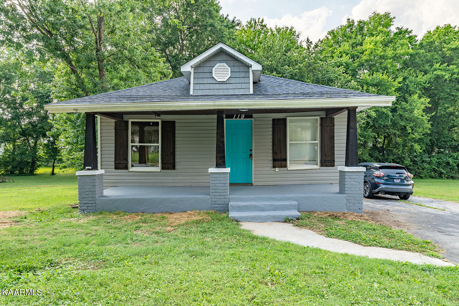 Property Photo:  119 Pinedale St  TN 37801 