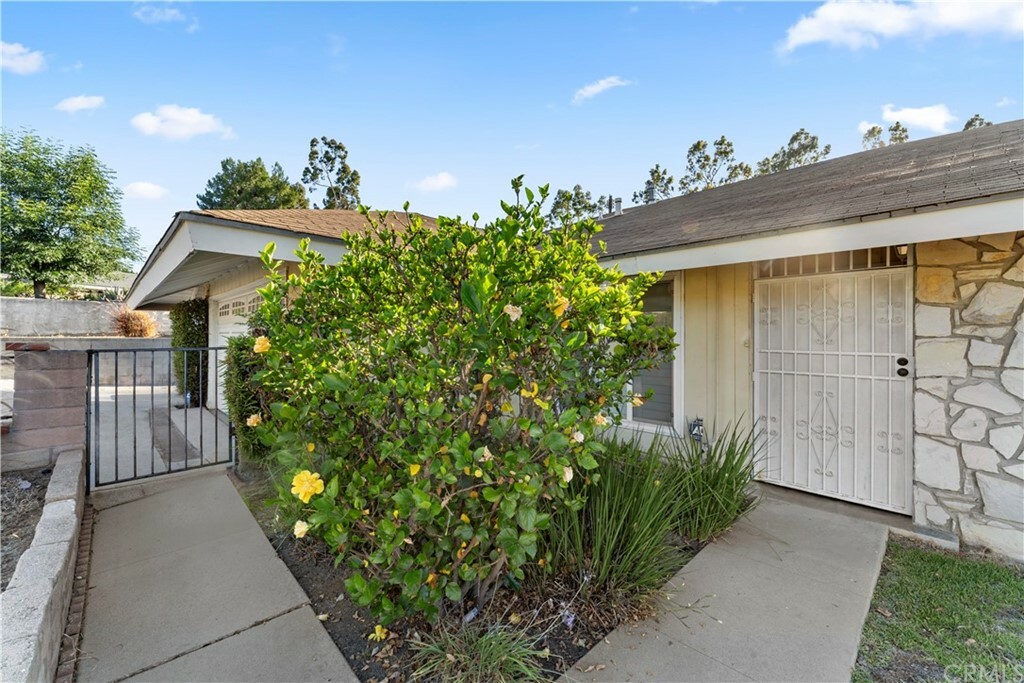 Property Photo: 15842 La Floresta Drive CA 91745