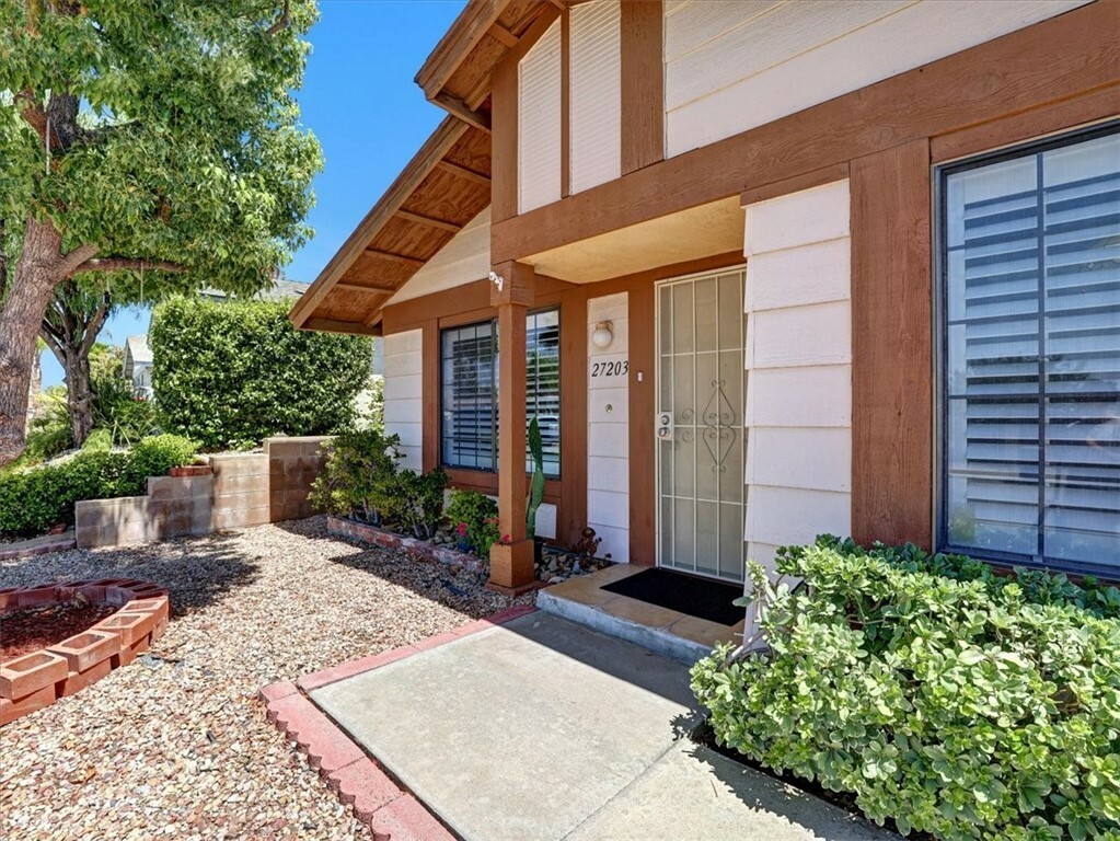 Property Photo:  27203 El Puente  CA 92586 