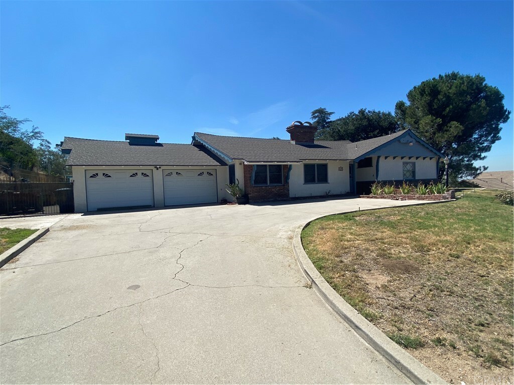 Property Photo: 5329 Park Lane CA 92404