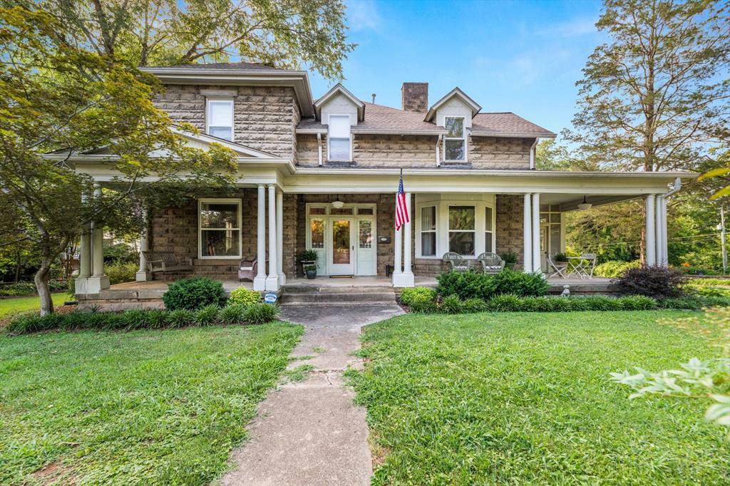 Property Photo:  616 East Madison Avenue  TN 37303 