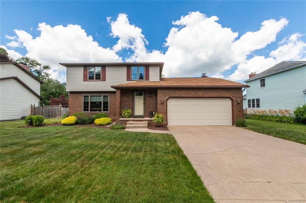 Property Photo:  99 Autumnwood Drive  NY 14072 