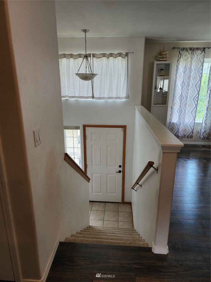 Property Photo:  6409 78th Place NE  WA 98270 