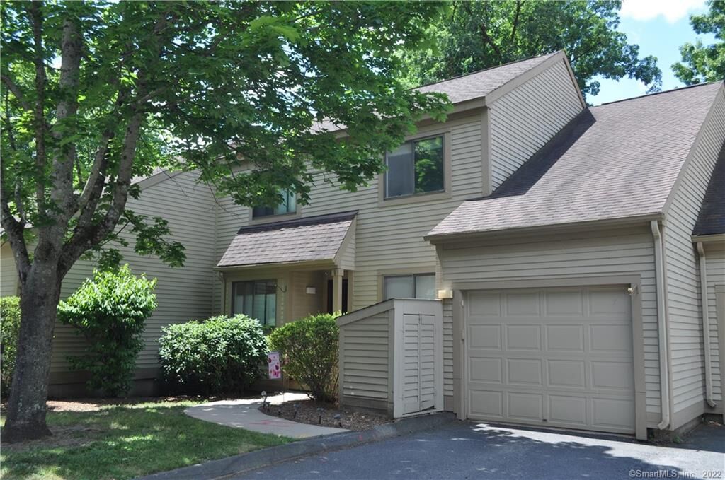 Property Photo:  4 Haddam Drive 4  CT 06001 
