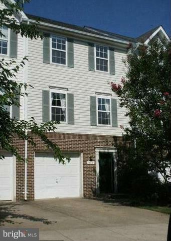 Property Photo:  557 Highland Towne Lane  VA 20186 