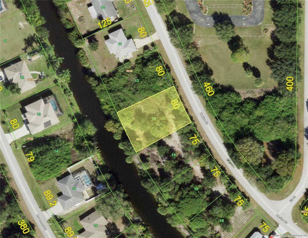 Property Photo: 7025 Regina Drive FL 34224