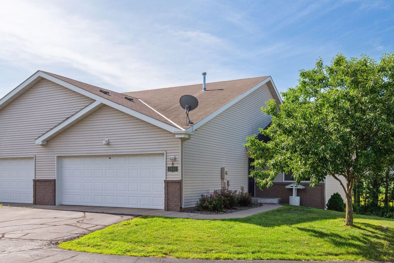 Property Photo:  1916 27th Street SE A  MN 56304 