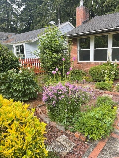 Property Photo:  23514 78th Avenue W  WA 98026 