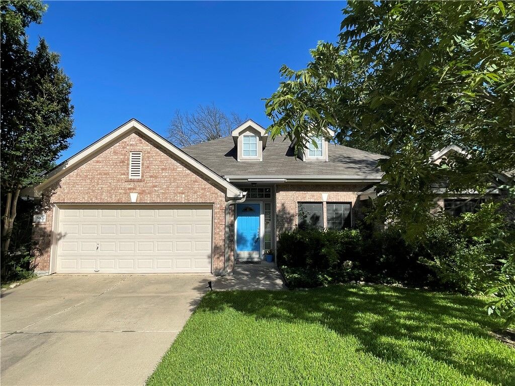 Property Photo: 8008 Tonkinese Drive TX 78681