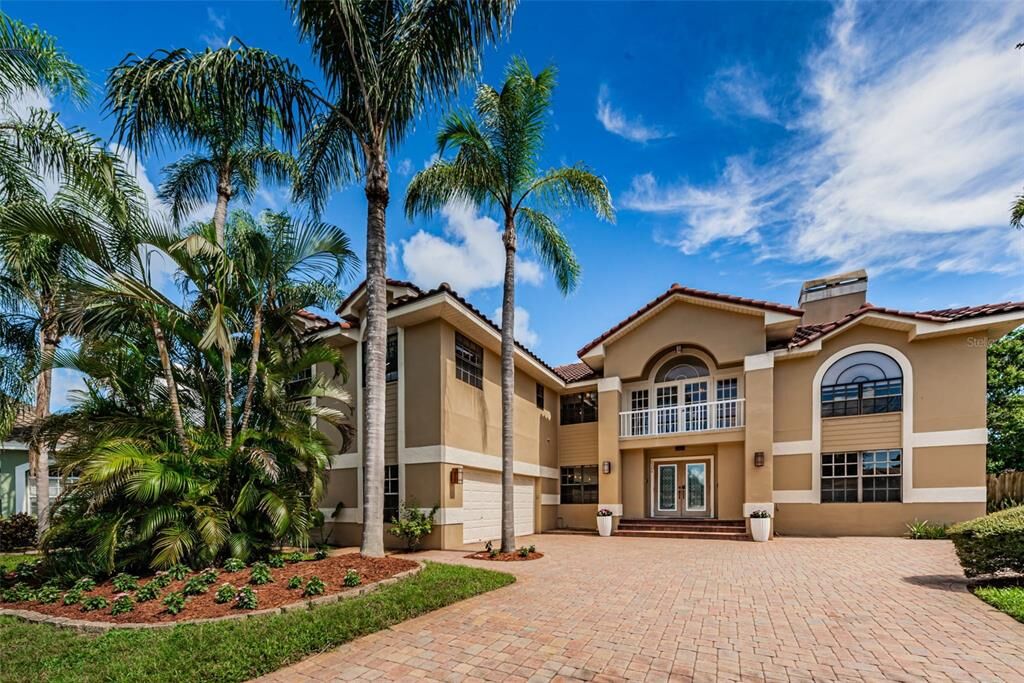Property Photo:  2364 Terence Court  FL 33759 