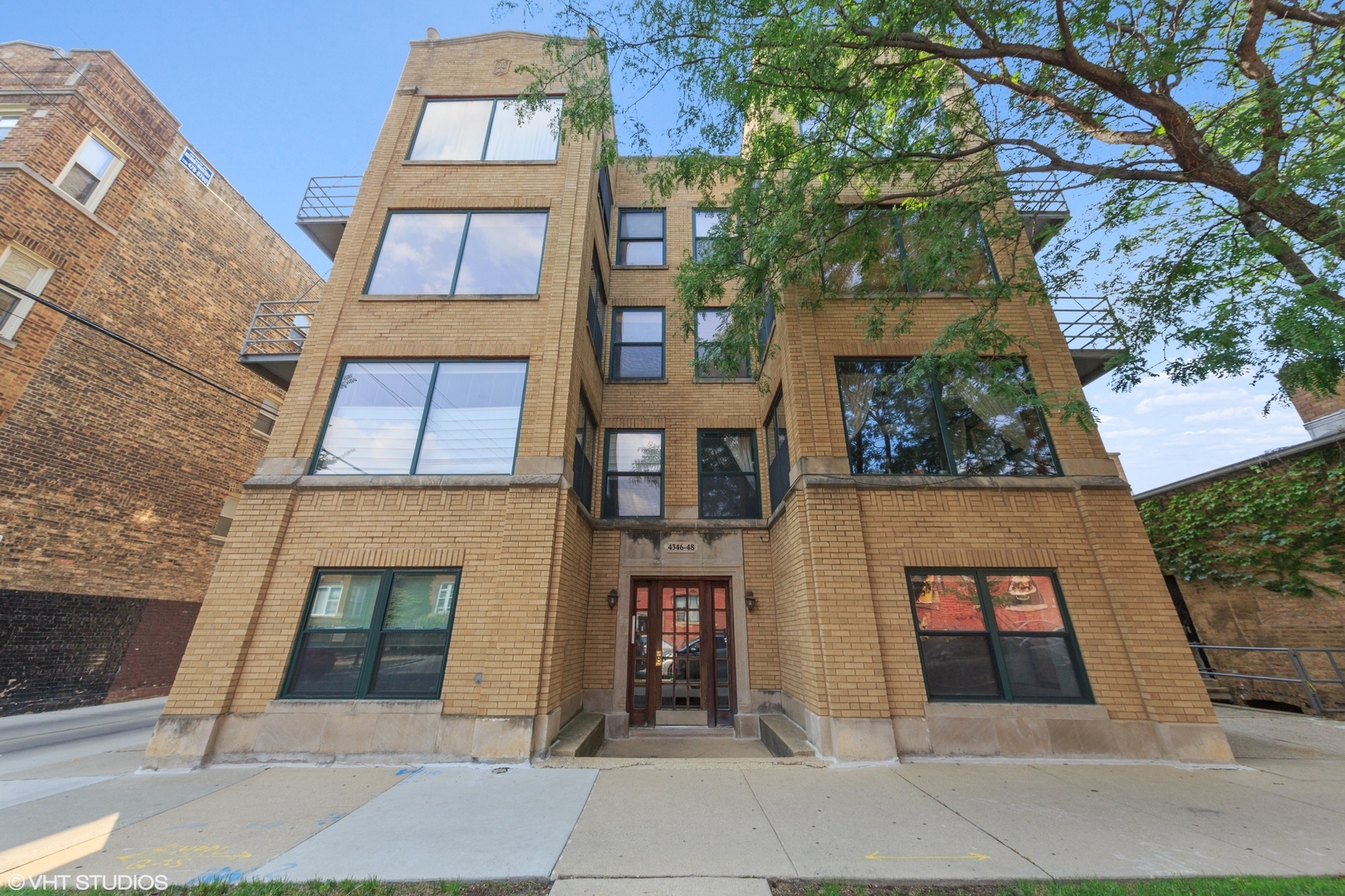 Property Photo:  4348 N Spaulding Avenue 1N  IL 60618 