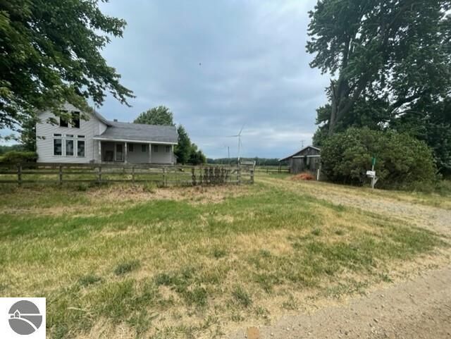 Property Photo:  4595 E Johnson Road  MI 48847 