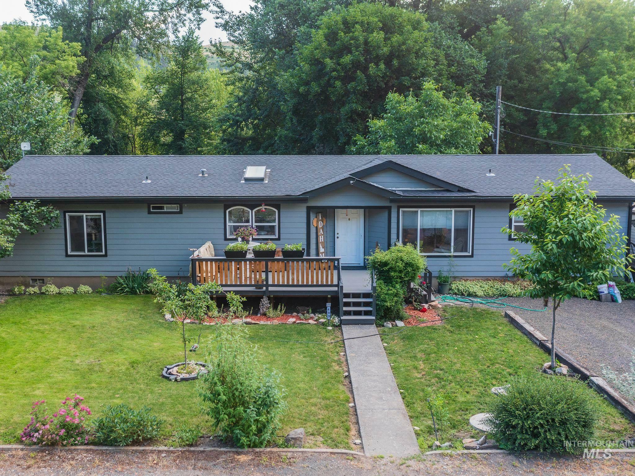 Property Photo:  403 West St.  ID 83552 