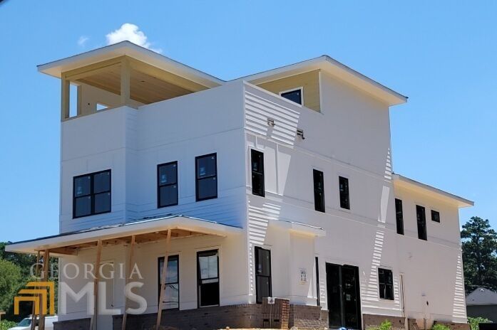 Property Photo: 4207 Old Cherokee Street 2 GA 30101