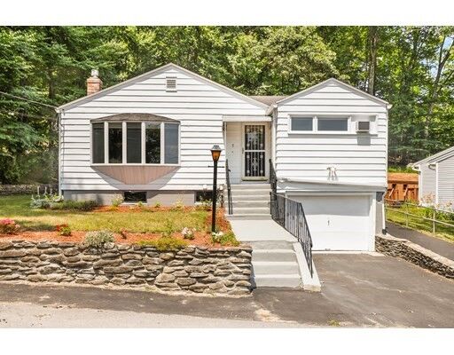 Property Photo:  5 Almount Ter  MA 01420 