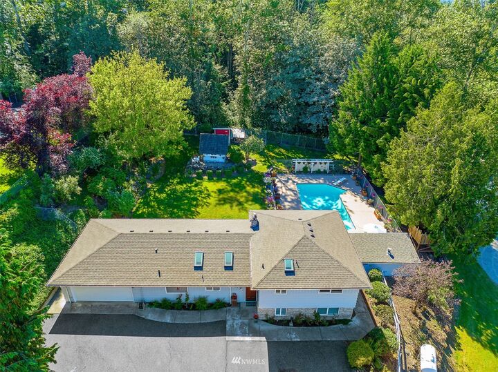 Property Photo:  77 28th Avenue S  WA 98354 