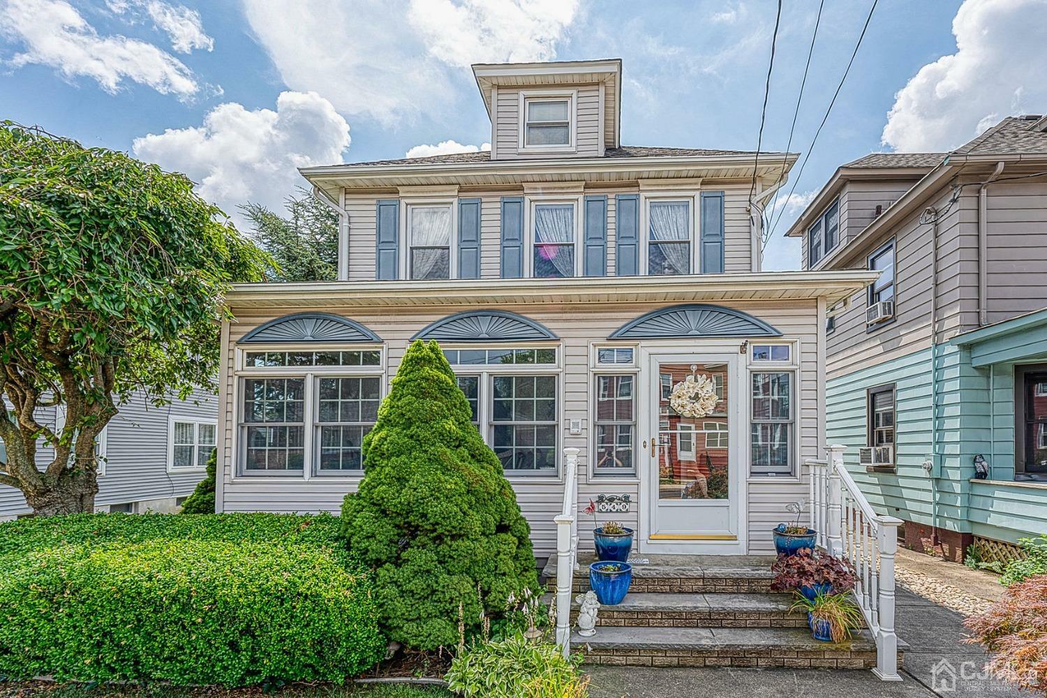 Property Photo:  549 Washington Avenue  NJ 08879 