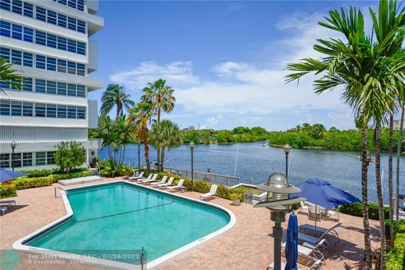 Property Photo: 1160 N Federal Hwy 718 FL 33304