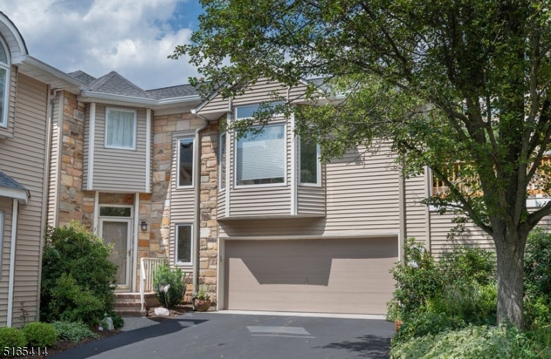 Property Photo: 3 Clarken Dr NJ 07052