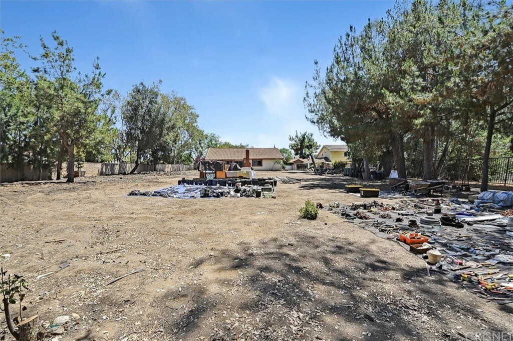 Property Photo:  905 Wellington Road  CA 91773 