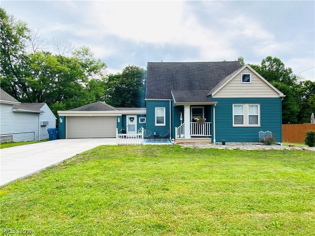 Property Photo:  2994 Denniston Street  OH 44437 