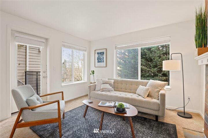 Property Photo: 232 Belmont Avenue E 301 WA 98102