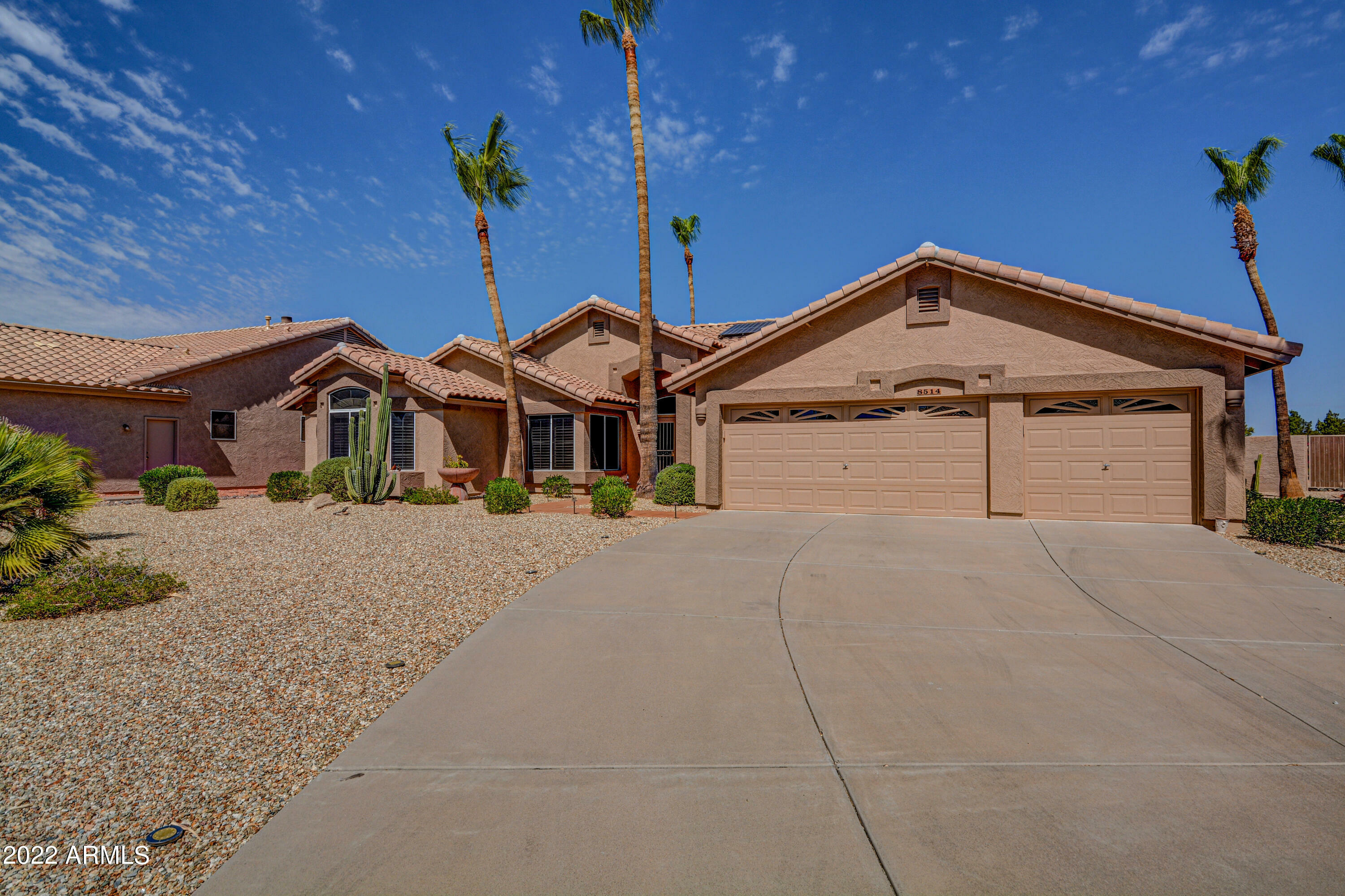 Property Photo: 8514 W Topeka Drive AZ 85382