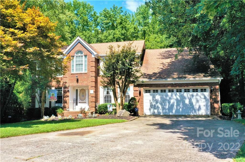Property Photo: 9801 White Cascade Drive NC 28269