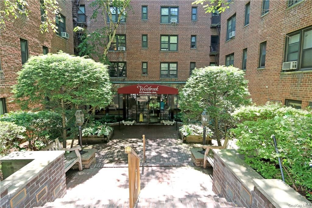 Property Photo: 10 Franklin Avenue 5N NY 10601