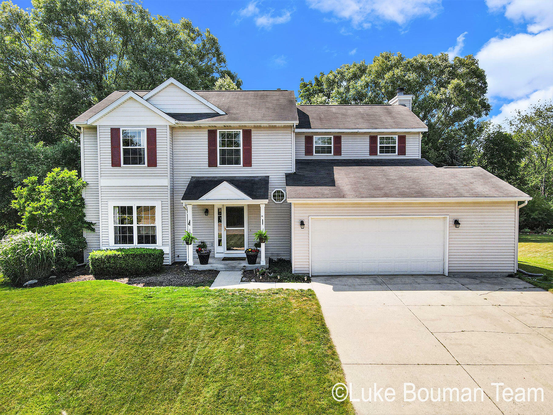 Property Photo: 10795 Thornberry Way MI 49464
