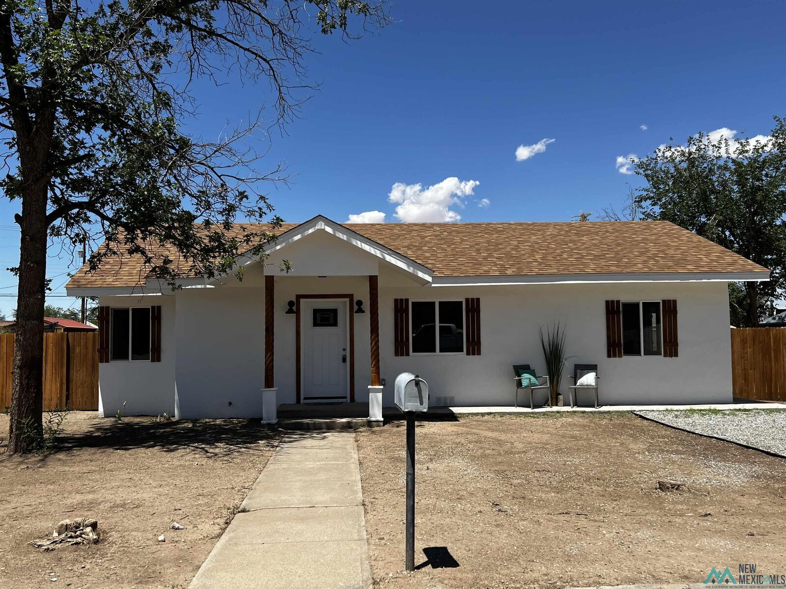 Property Photo: 806 Carper Drive NM 88210